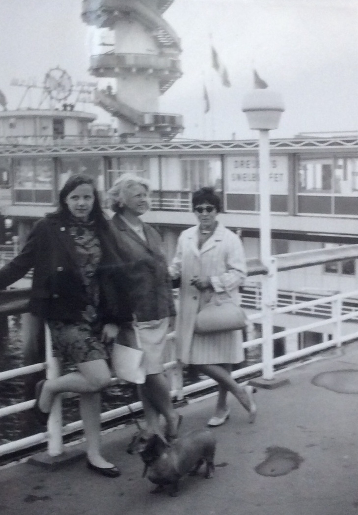  JUANA GUS & JOHN ARTHUR in CANADA